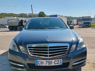 Mercedes E-Class foto 1