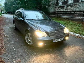 Mercedes C-Class