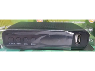 Tuner Set-top box cu funcție Wi-Fi DVB-T2