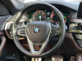 BMW 5 Series foto 11