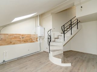 Apartament în 2 nivele, 50 mp, reparație euro, Buiucani 31500 € foto 1