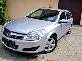 Pe piese Astra H 2008