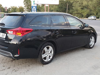 Toyota Auris foto 4