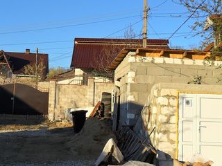 Новый дом с мансардой на 6-ти сотках земли в г. Яловень по ул. Трандафирилор. Цена: 50 000 евро. foto 9