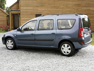 Dacia-Logan 1.4 бензин 2009 g .    Dacia-Logan 1.5 DCI  2009 g.  - на зап.части