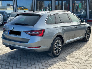 Skoda Superb foto 4