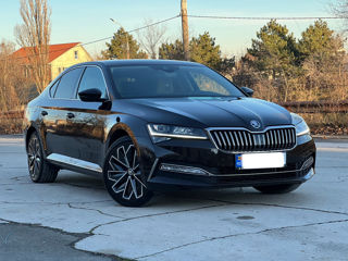 Skoda Superb foto 3