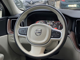 Volvo XC60 foto 10