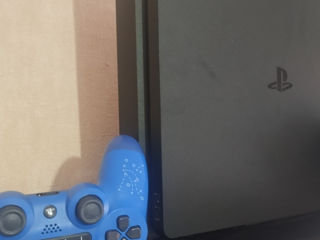 PS 4 slim 1 Tb. 2 джойстика.