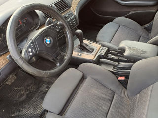 BMW 3 Series foto 3