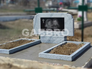 Monumente funerare din granit. Gabbro-Group foto 17