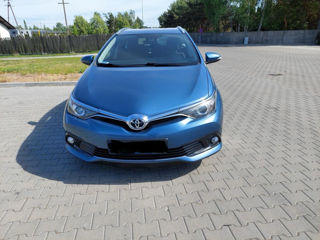 Toyota Auris foto 2