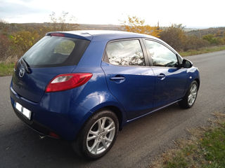 Mazda 2 foto 3