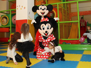 Mickey Mouse și Minnie Mouse la petrecerea ta - & Микки Маус и Минни Маус & foto 2