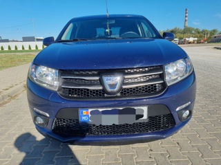 Dacia Sandero foto 2