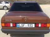 Mercedes 190 foto 6