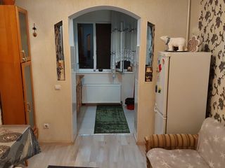 Urgent se vinde apartament bun. foto 2