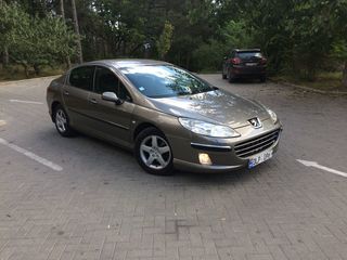 Peugeot 407 foto 1