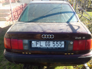 Audi 100 foto 2