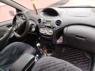 Toyota Yaris foto 3