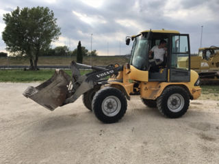 Volvo l30b foto 2