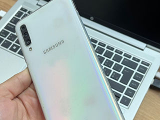 Samsung A70 6/128gb foto 3