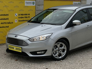 Ford Focus foto 2