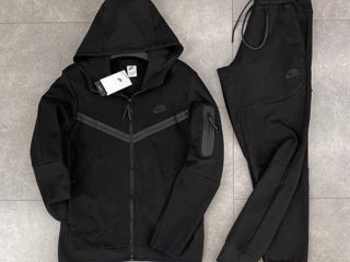 Nike tech fleece