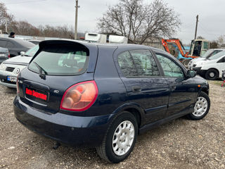 Nissan Almera foto 5