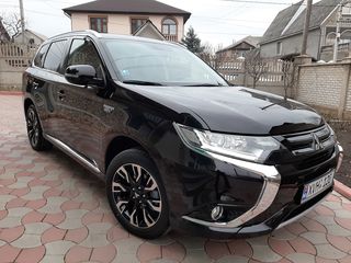 Mitsubishi Outlander foto 5