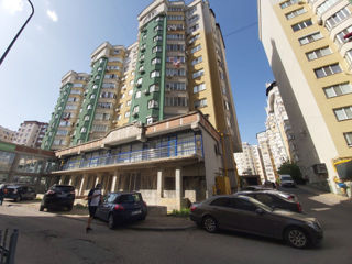 Se oferă spre locațiune spațiu comercial cu suprafața 1000 m.p. foto 5