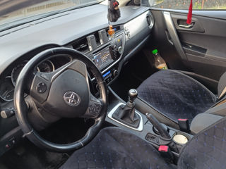 Toyota Auris foto 4