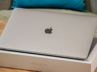 Macbook Pro 16 2020/ Core I7 9750H/ 16Gb Ram/ Radeon Pro 5300M/ 500Gb SSD/ 16" Retina/ 223Cycles!! foto 12