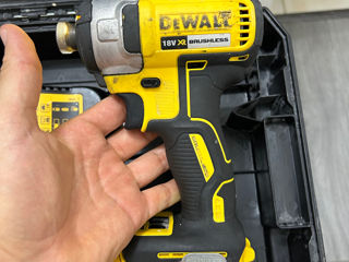 Dewalt dcf887       Milwaukee foto 2