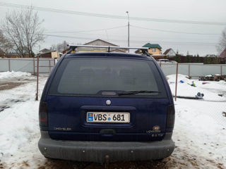 Chrysler Voyager foto 6