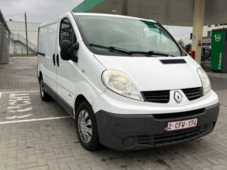 Renault Trafic foto 2