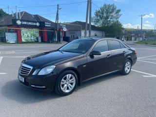 Mercedes E-Class foto 3