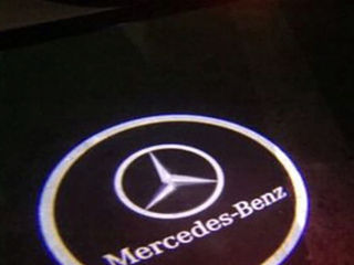 Lumini logo Mercedes foto 2