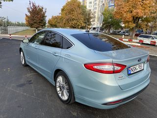 Ford Fusion foto 4