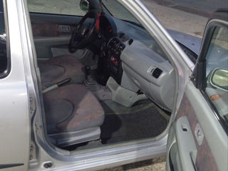 Nissan Micra foto 3