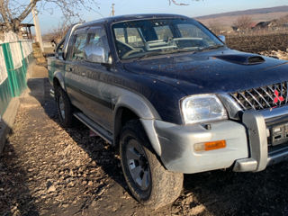 Vând piese Mitsubishi L200 Pajero Sport