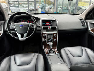 Volvo XC60 foto 2