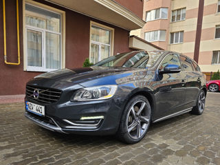 Volvo V60 foto 2