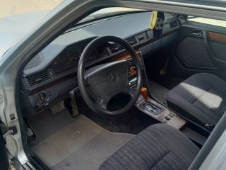 Mercedes Series (W124) foto 7