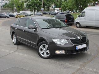 Skoda Superb foto 1