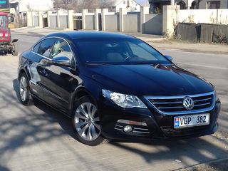 Volkswagen Passat CC foto 1