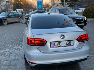 Volkswagen Jetta foto 9