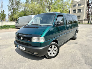 Volkswagen Transporter foto 1