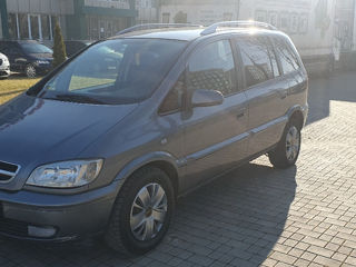 Opel Zafira foto 3