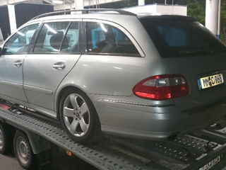 Mercedes E-Class Wagon foto 3